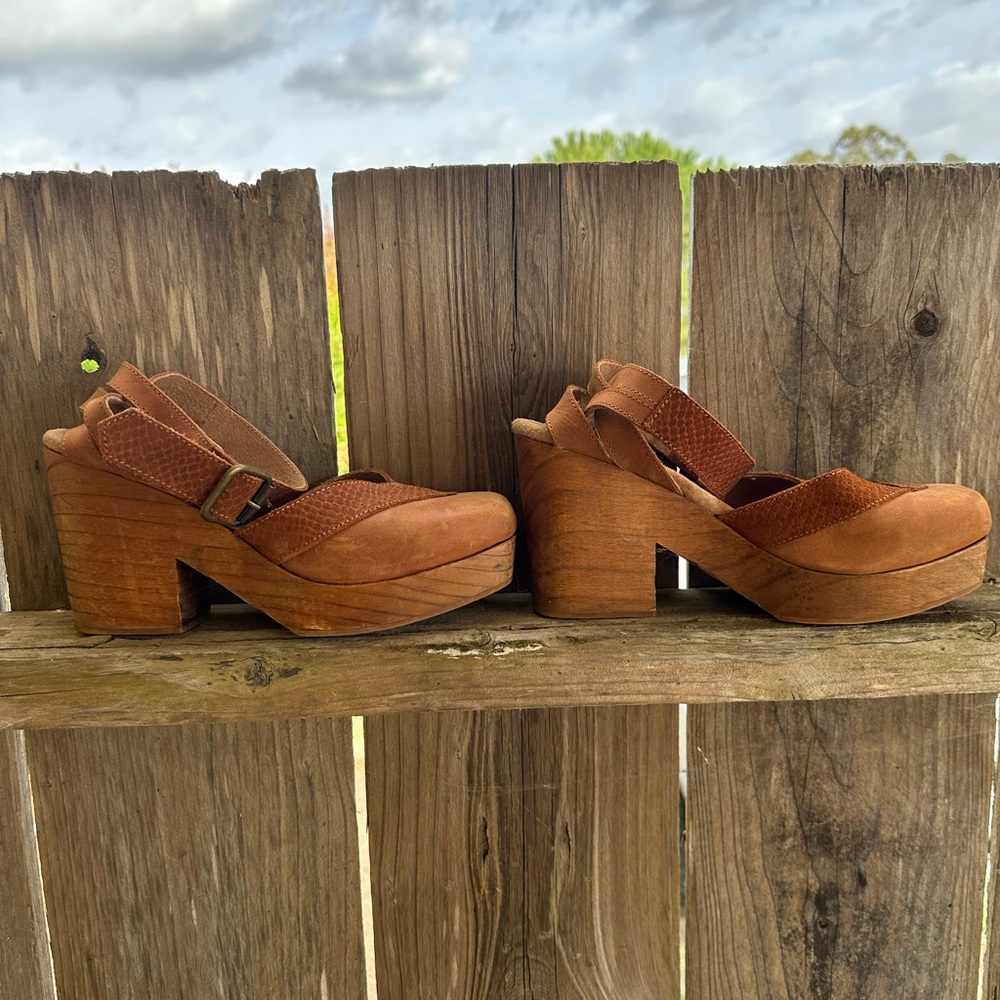70’s style wood platforms